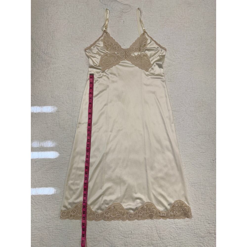 VTG Vanity Fair Slip Dress - Size 34 - Picture 6 of 8